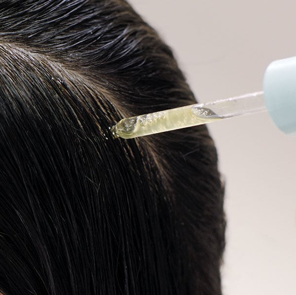 Nighttime overnight scalp renewal serum Strengthens and repairs scalp barrier.