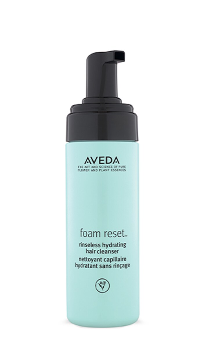 foam reset<span class="trade">™</span> rinseless hydrating hair cleanser